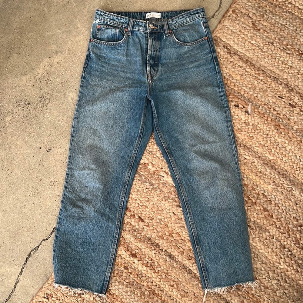 Zara Cropped High Waisted Jeans